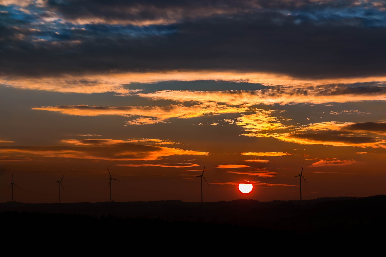 entdecken sie die welt der windenergie! unsere ausbildung zum windenergietechniker bietet ihnen das notwendige wissen und die praktischen fähigkeiten, um in der wachsenden branche der erneuerbaren energien erfolgreich zu sein. lernen sie alles über windkraftanlagen, deren wartung und reparatur.