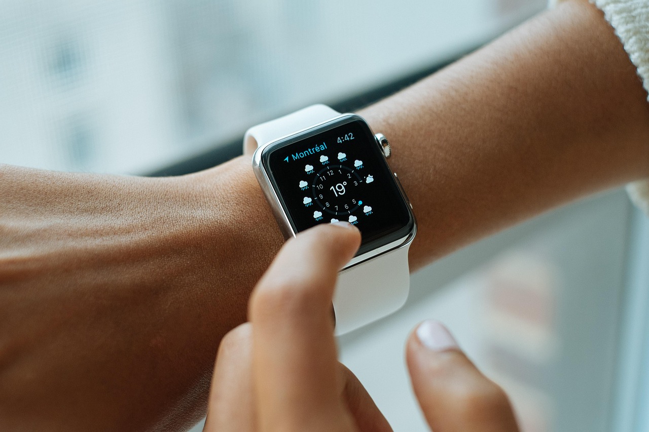 entdecken sie die neusten wearables, die technik und mode vereinen. bleiben sie gesund und verbunden mit innovativen fitness-trackern, smartwatches und mehr. verpassen sie nicht die zukunft tragbarer technologie!