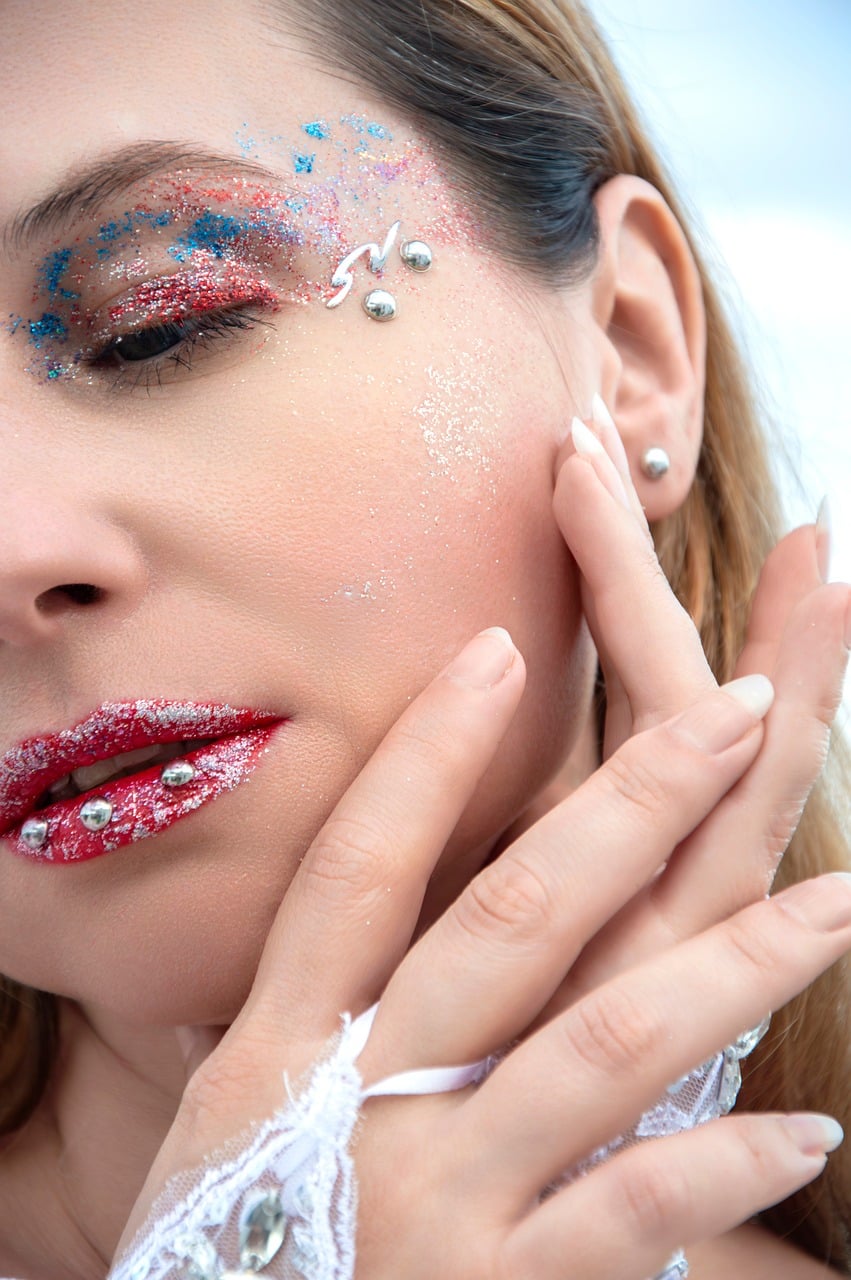 entdecken sie die neuesten makeup-trends für jede saison. von natürlichen looks bis hin zu glamourösen styles – bleiben sie immer im trend mit unseren beauty-tipps und produktempfehlungen.